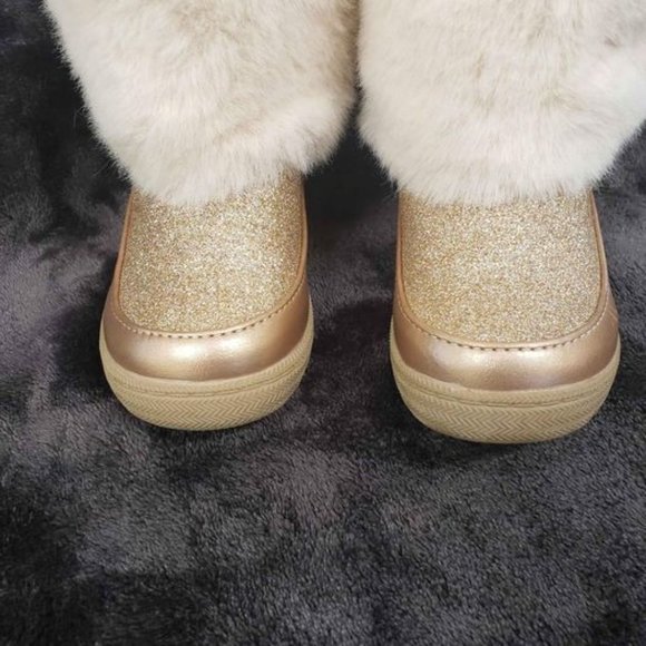 Maggie and Zoe Faux Fur Boots Girl Size 8 Rose Gold - Picture 10 of 10